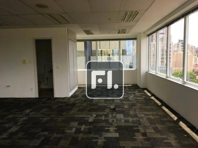 Ponto Comercial aluguel em Região Imediata de São Paulo, Região Metropolitana de São Paulo