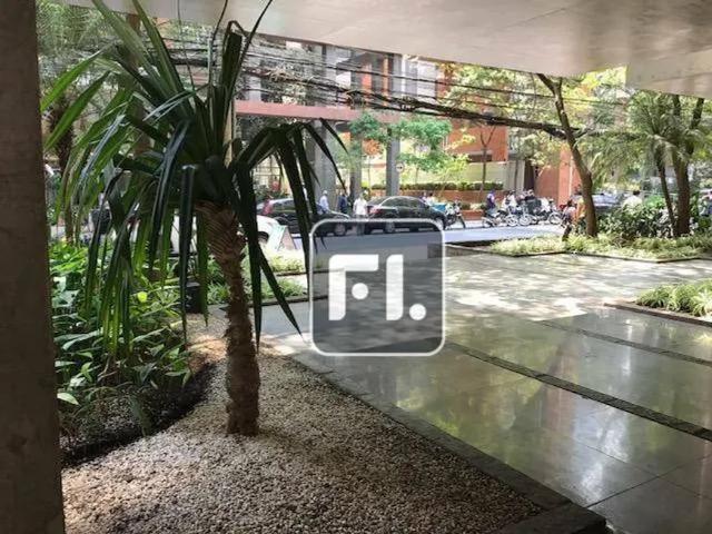 Ponto Comercial aluguel em Região Imediata de São Paulo, Região Metropolitana de São Paulo
