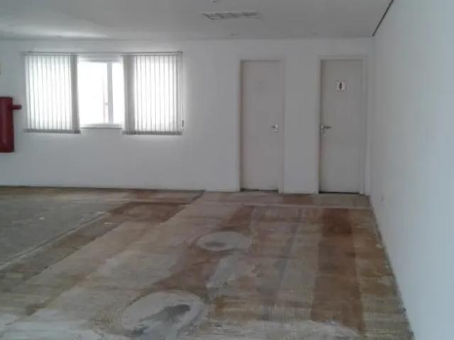 Ponto Comercial aluguel em Região Imediata de São Paulo, Região Metropolitana de São Paulo