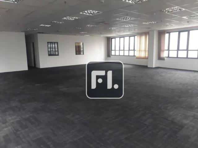 Ponto Comercial aluguel em Região Imediata de São Paulo, Região Metropolitana de São Paulo