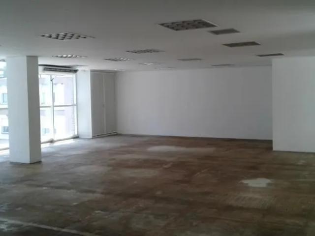Ponto Comercial aluguel em Região Imediata de São Paulo, Região Metropolitana de São Paulo