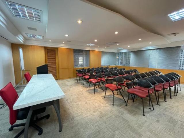 Ponto Comercial aluguel em Região Imediata de São Paulo, Região Metropolitana de São Paulo