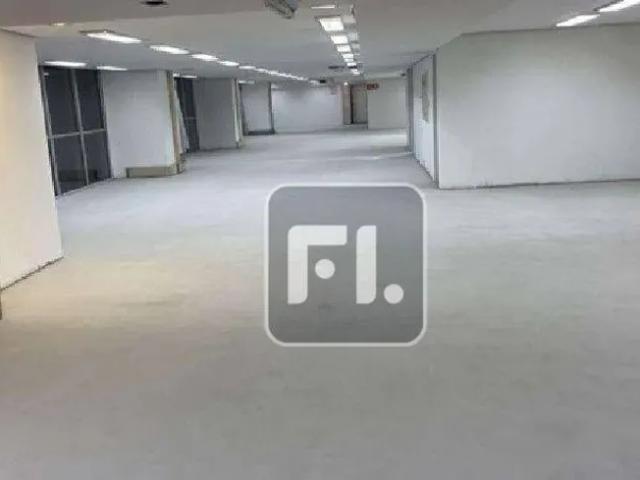 Ponto Comercial aluguel em Região Imediata de São Paulo, Região Metropolitana de São Paulo