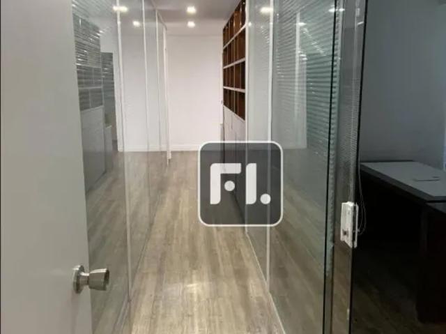 Ponto Comercial aluguel em Região Imediata de São Paulo, Região Metropolitana de São Paulo