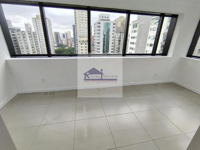 Ponto Comercial aluguel em Região Imediata de São Paulo, Região Metropolitana de São Paulo