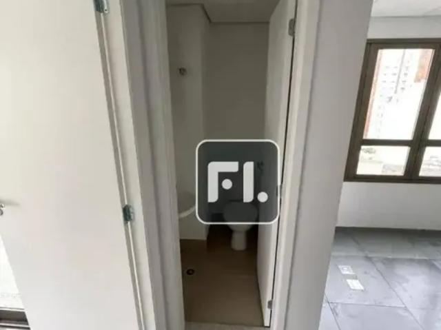 Ponto Comercial venda em Região Imediata de São Paulo, Região Metropolitana de São Paulo