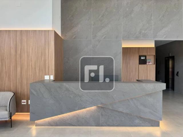 Ponto Comercial aluguel em Região Imediata de São Paulo, Região Metropolitana de São Paulo