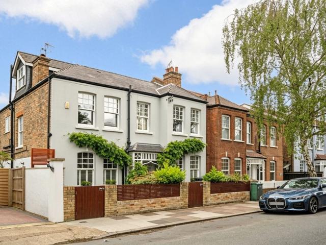 House for rent in East Sheen, Greater London