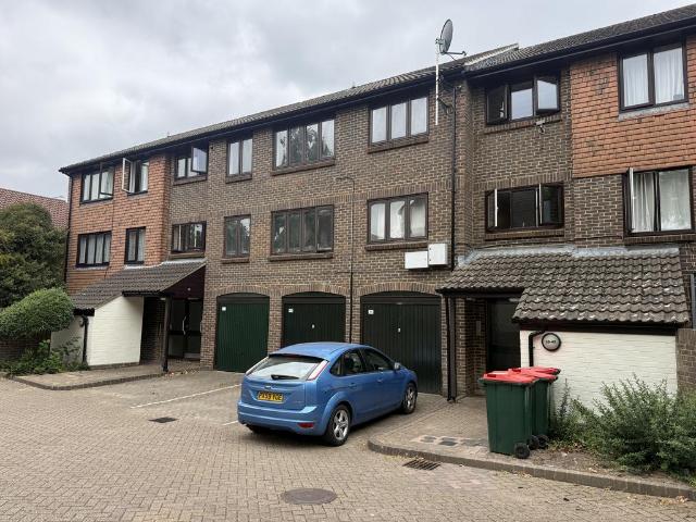 Apartment for rent in Northgate, Glynde