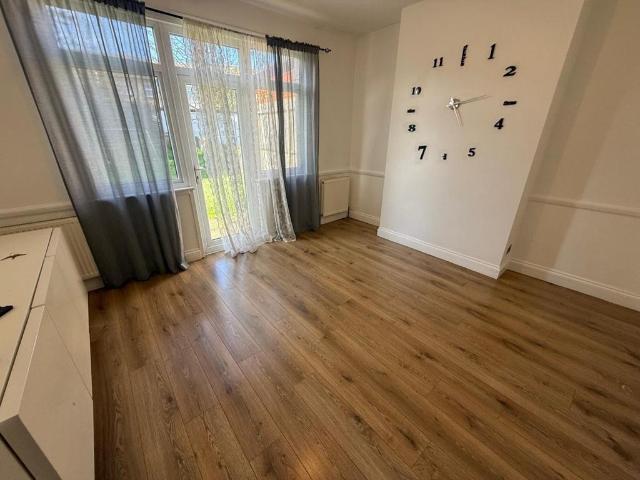 House for rent in Bowes, Greater London