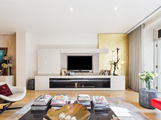 Apartment for rent in Marylebone, Greater London
