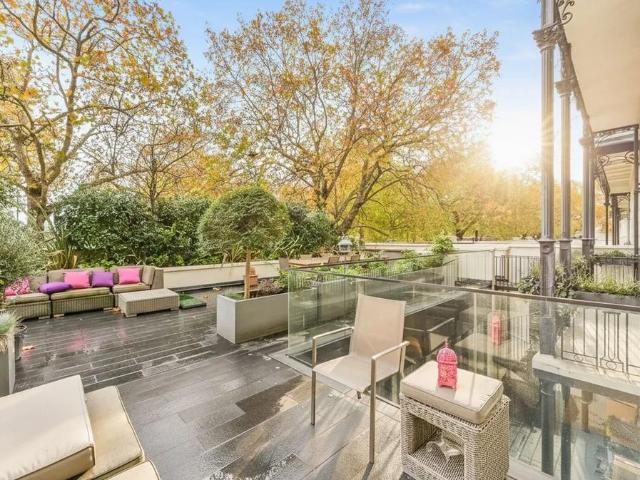 Apartment for rent in Marylebone, Greater London