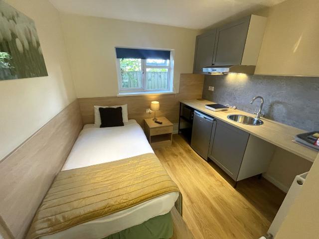 Studio for rent in Reading