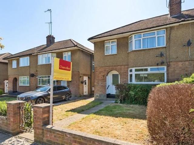 Apartment for rent in Totteridge, Greater London