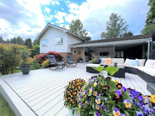 House for rent in Heatherside, Heol-las