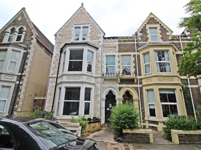 Apartment for rent in Plasnewydd, Falcon Lodge
