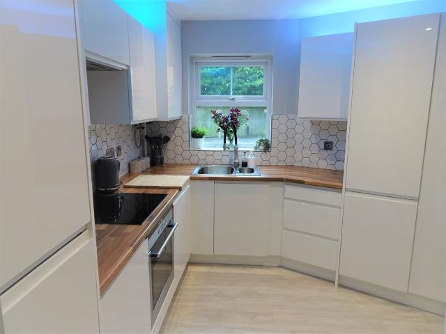 Apartment for rent in Fleet, Hart