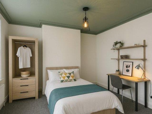 House for rent in Kensington, Calderstones