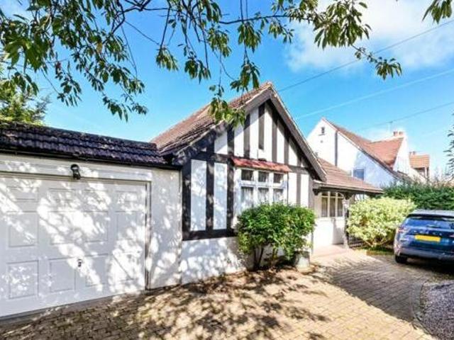 House for sale in New Malden, Greater London