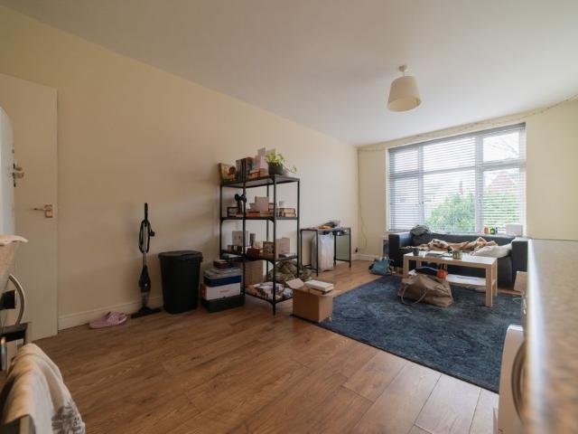 Apartment for rent in Plasnewydd, Falcon Lodge