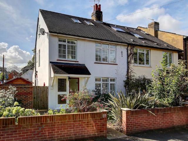 House for rent in Hampton Hill, Greater London