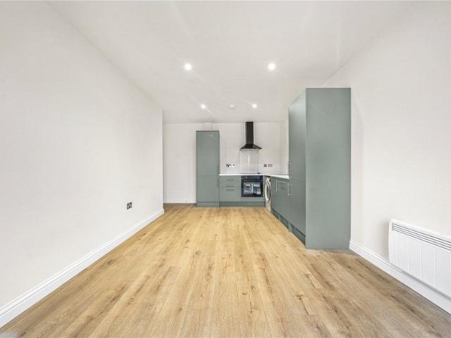 Apartment for rent in Woking, Surrey