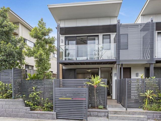 Townhouse for sale in Toombul, Queensland
