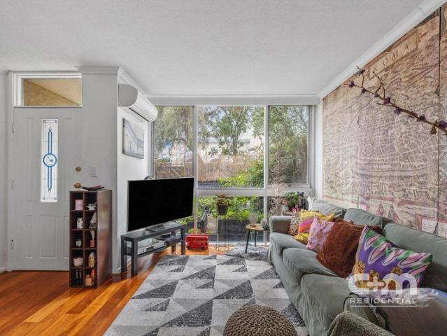Townhouse for sale in Camerons Creek, Victoria