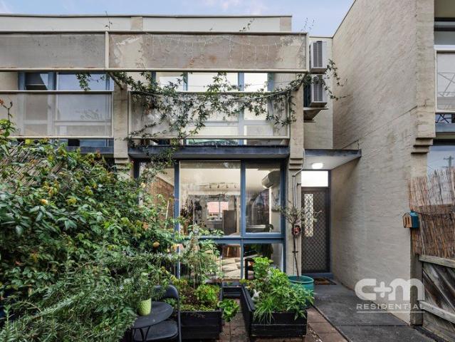 Townhouse for sale in Camerons Creek, Victoria