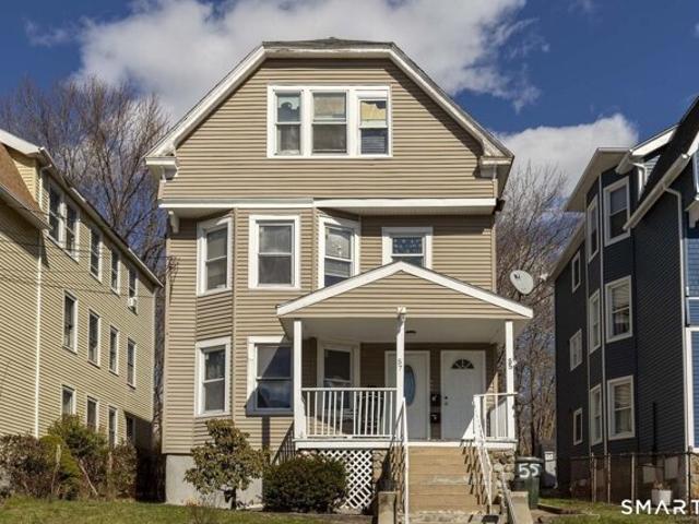 House for sale in Civic Institutions Historic District, New London