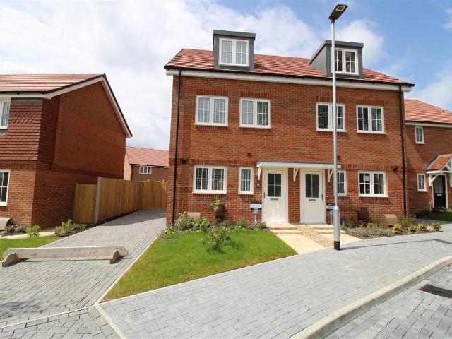 Apartment for rent in Barnham and Eastergate, Clapham