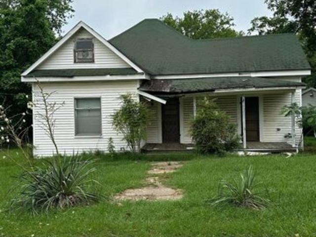 House for sale in Avinger