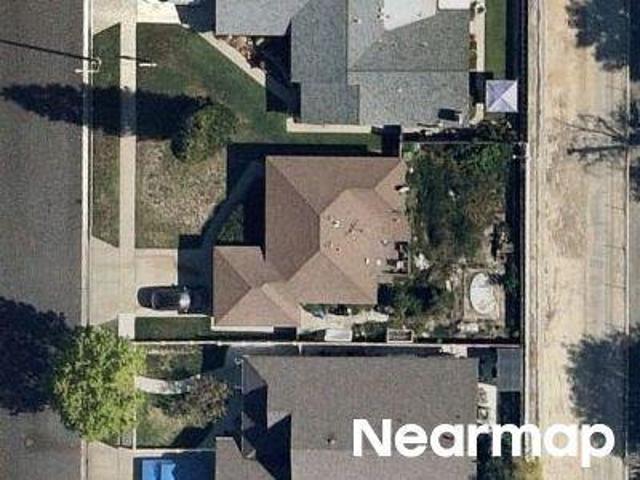 House for sale in Long Beach