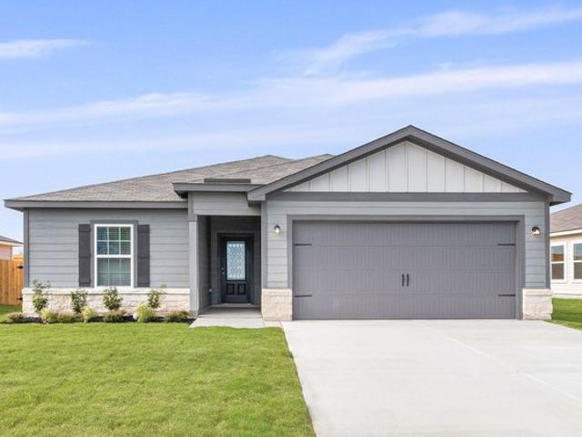 House for sale in Lytle, Texas