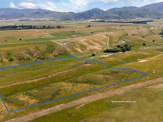 Property for sale in Otakou