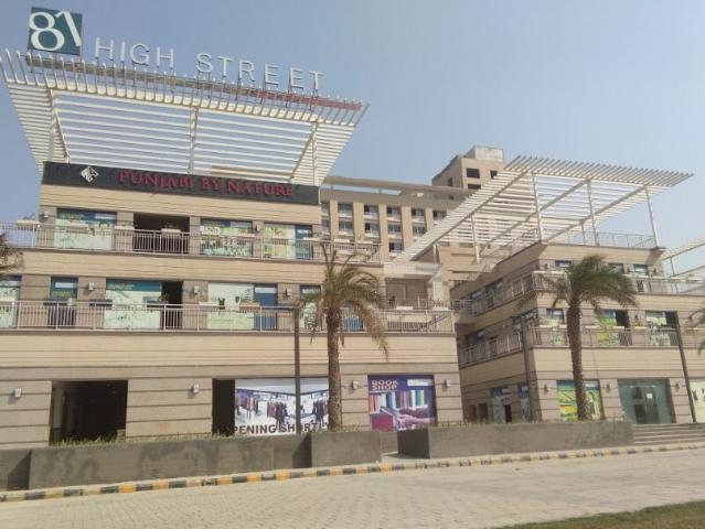 Commercial for rent in Hariana