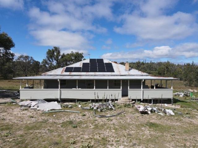Cottage for sale in Yarrowyck, New South Wales