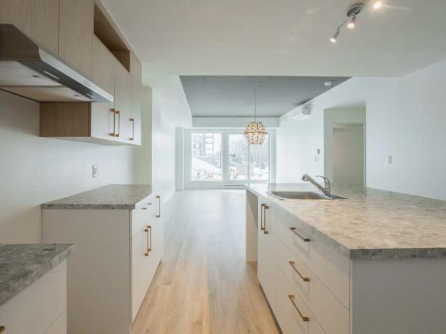 Apartment for rent in Saint-Augustin-de-Desmaures, Capitale-Nationale