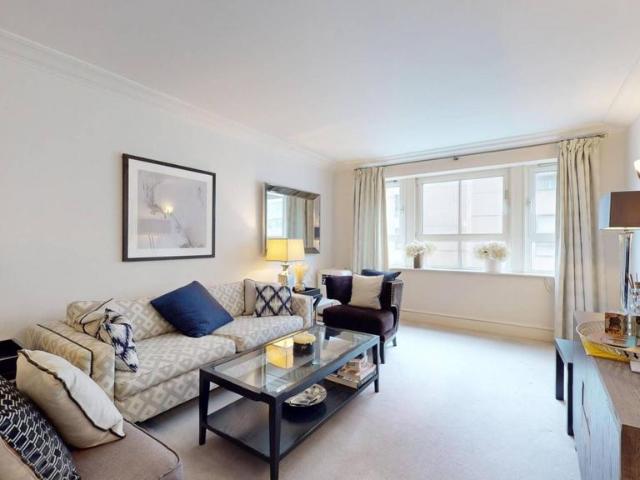 House for rent in Kensington, Greater London