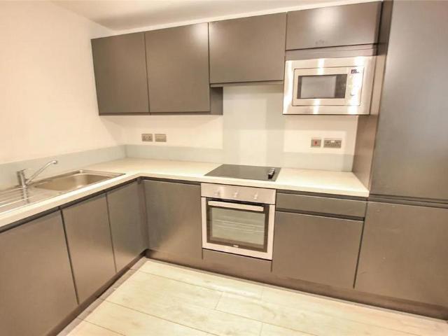 House for rent in Silvertown, Greater London