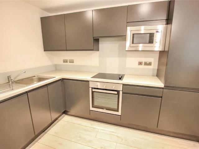 Apartment for rent in Silvertown, Greater London