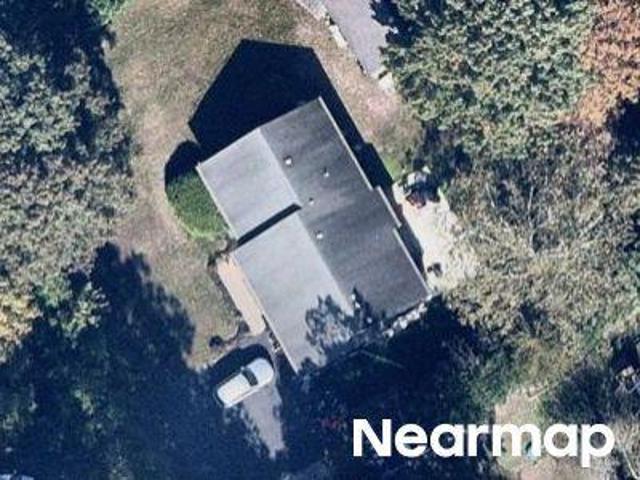House for sale in Riverhead