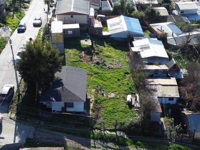 Constitución, Vial 685