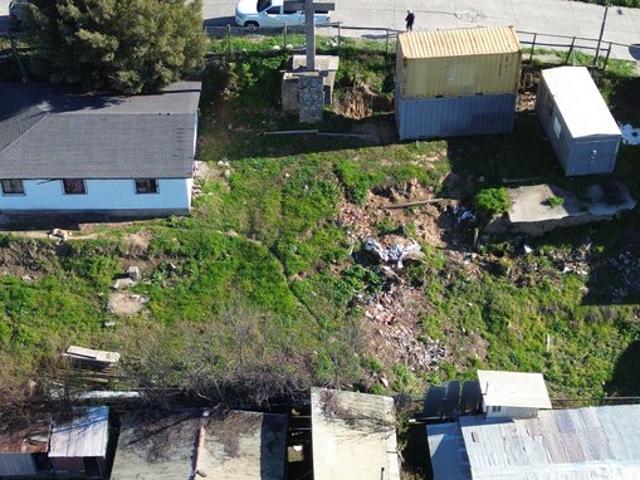 Constitución, Vial 685