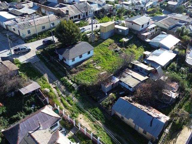 Constitución, Vial 685