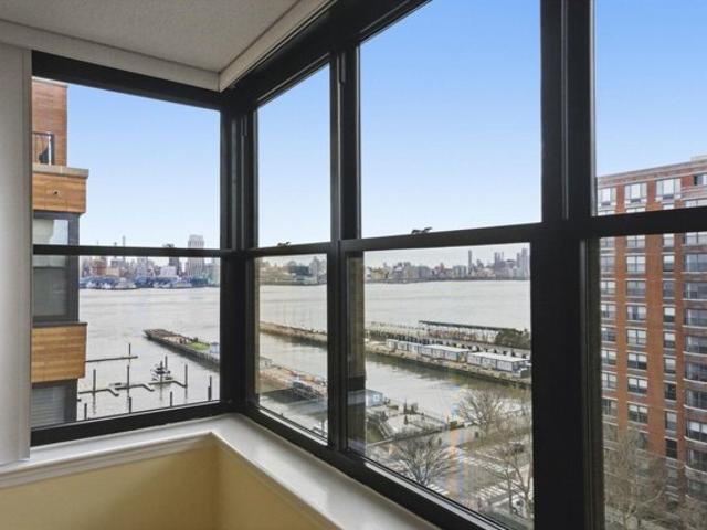 Condo for sale in Hudson, New Jersey