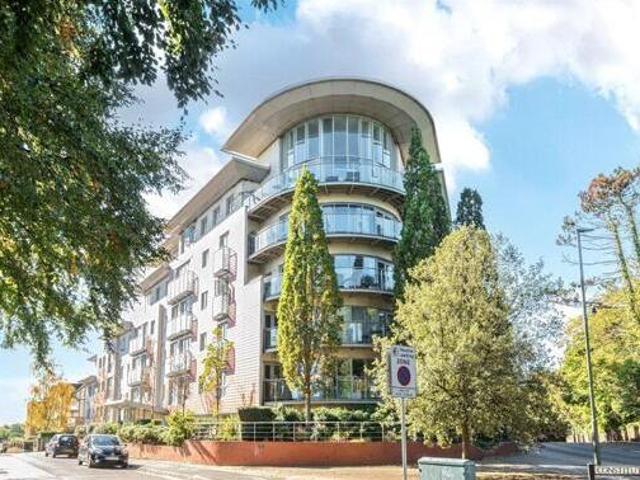 House for sale in Horsell, Woking