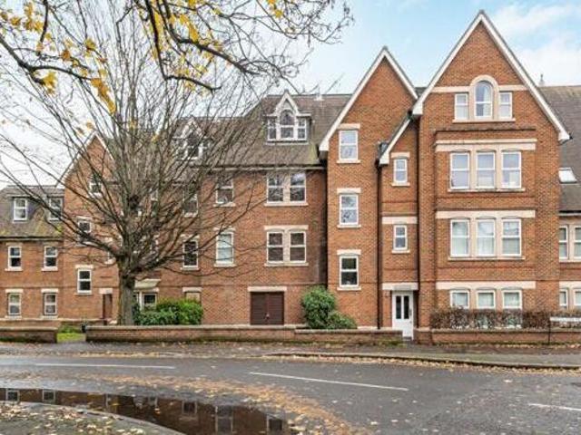 House for sale in Mount Hermon, Woking