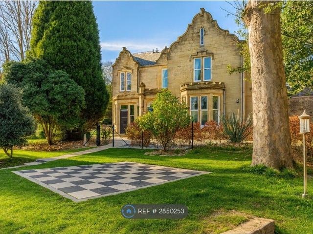 Room for rent in Hilltown, Scotland