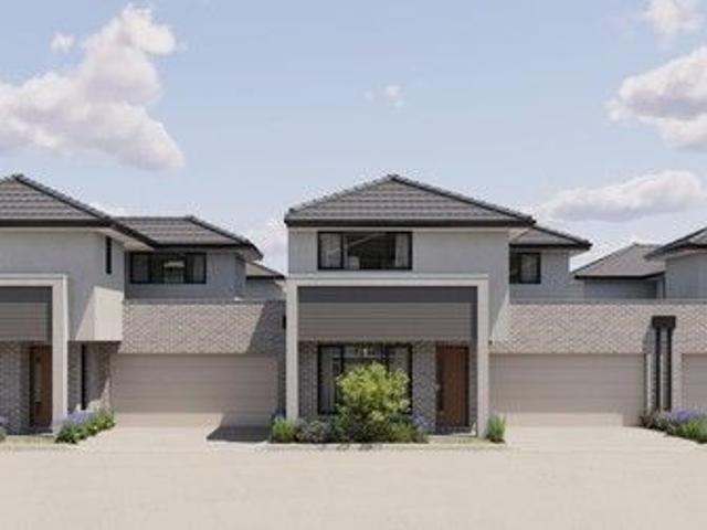 Townhouse for sale in Springvale South
